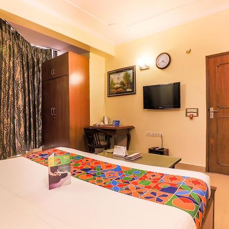 Fabhotel Kashish Residency Sector 26 Нойда Экстерьер фото