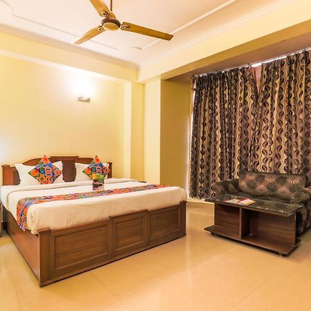 Fabhotel Kashish Residency Sector 26 Нойда Экстерьер фото